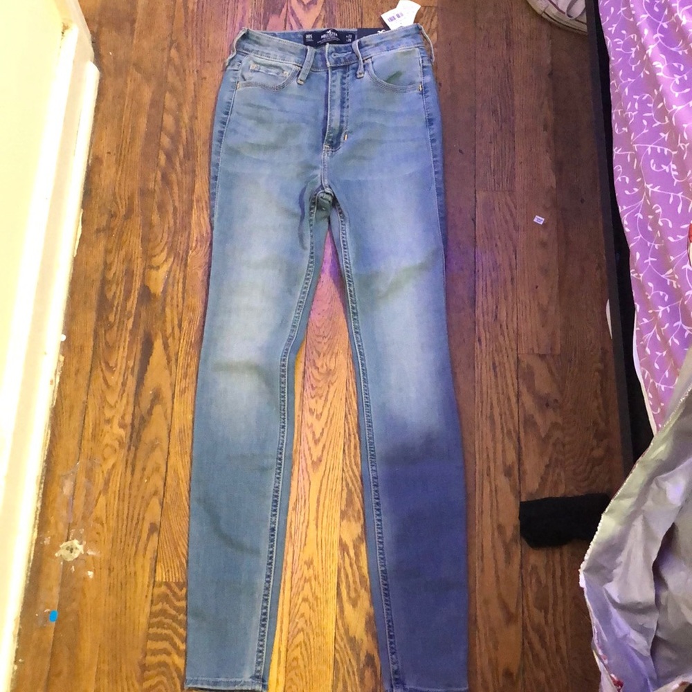 Hollister jeans